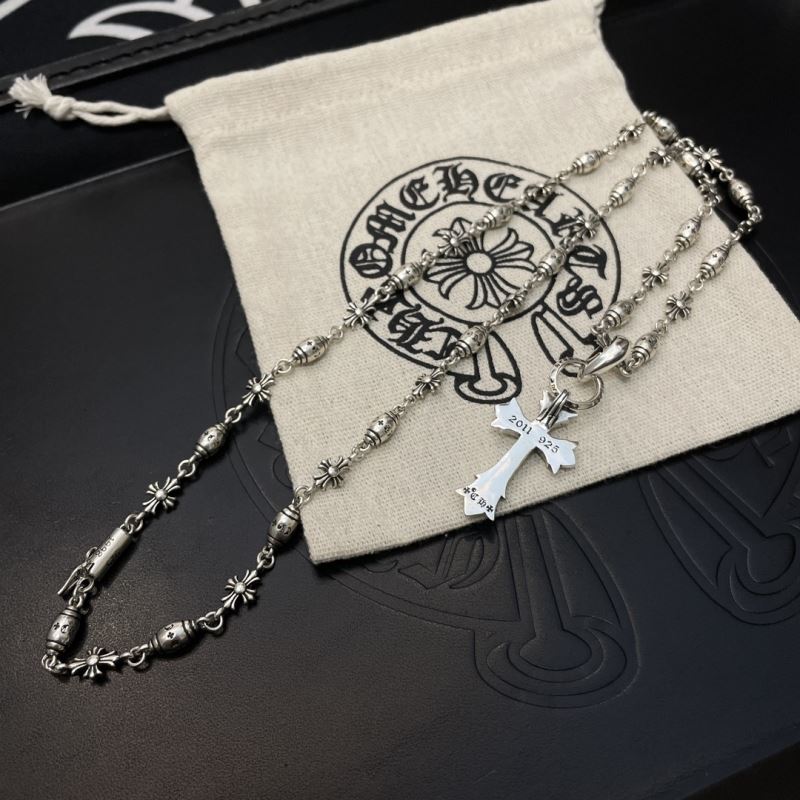 Ch*0me He**ts necklaces